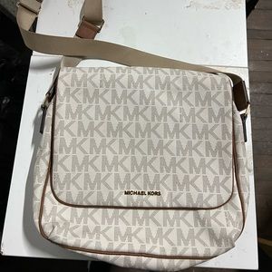 Michael Kors purse unused